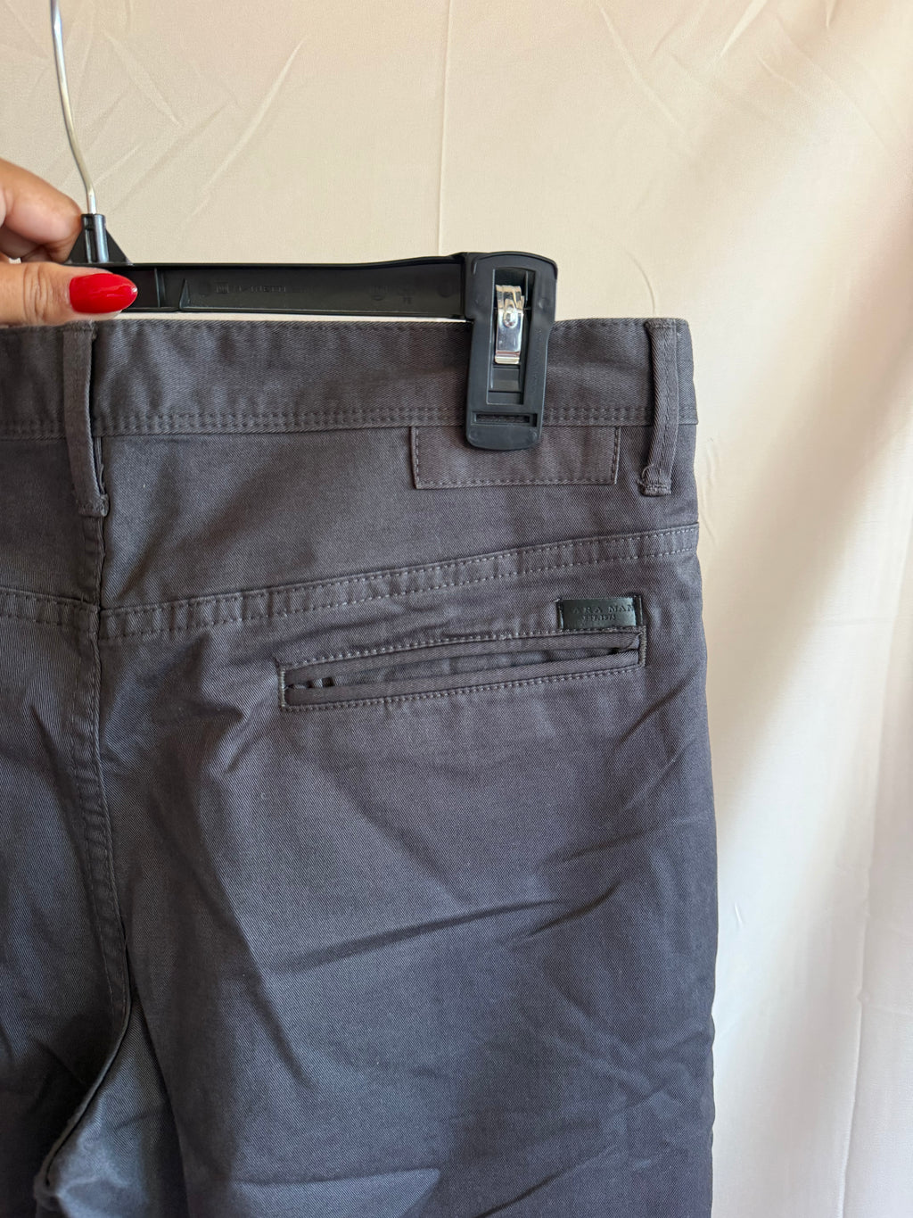 Zara Jean Gris