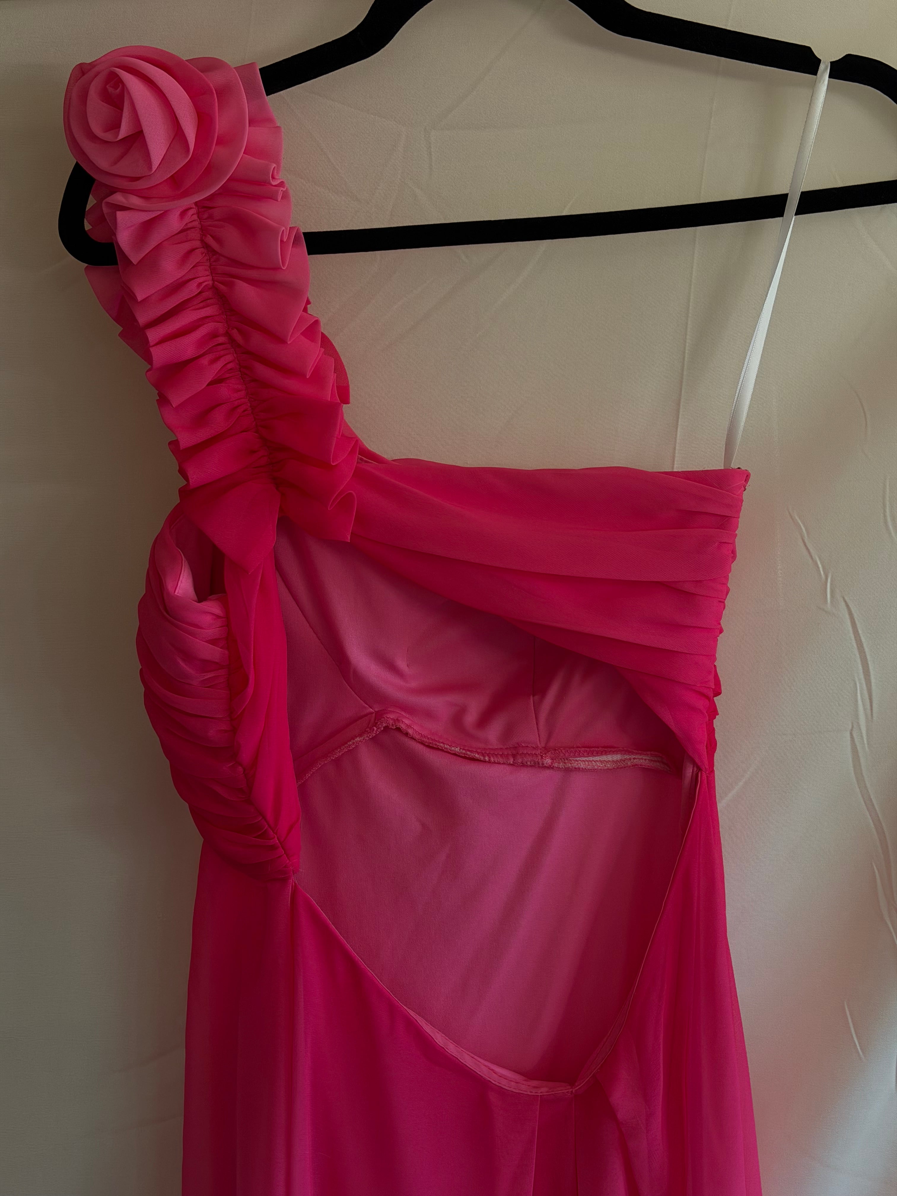 Traje Rosa