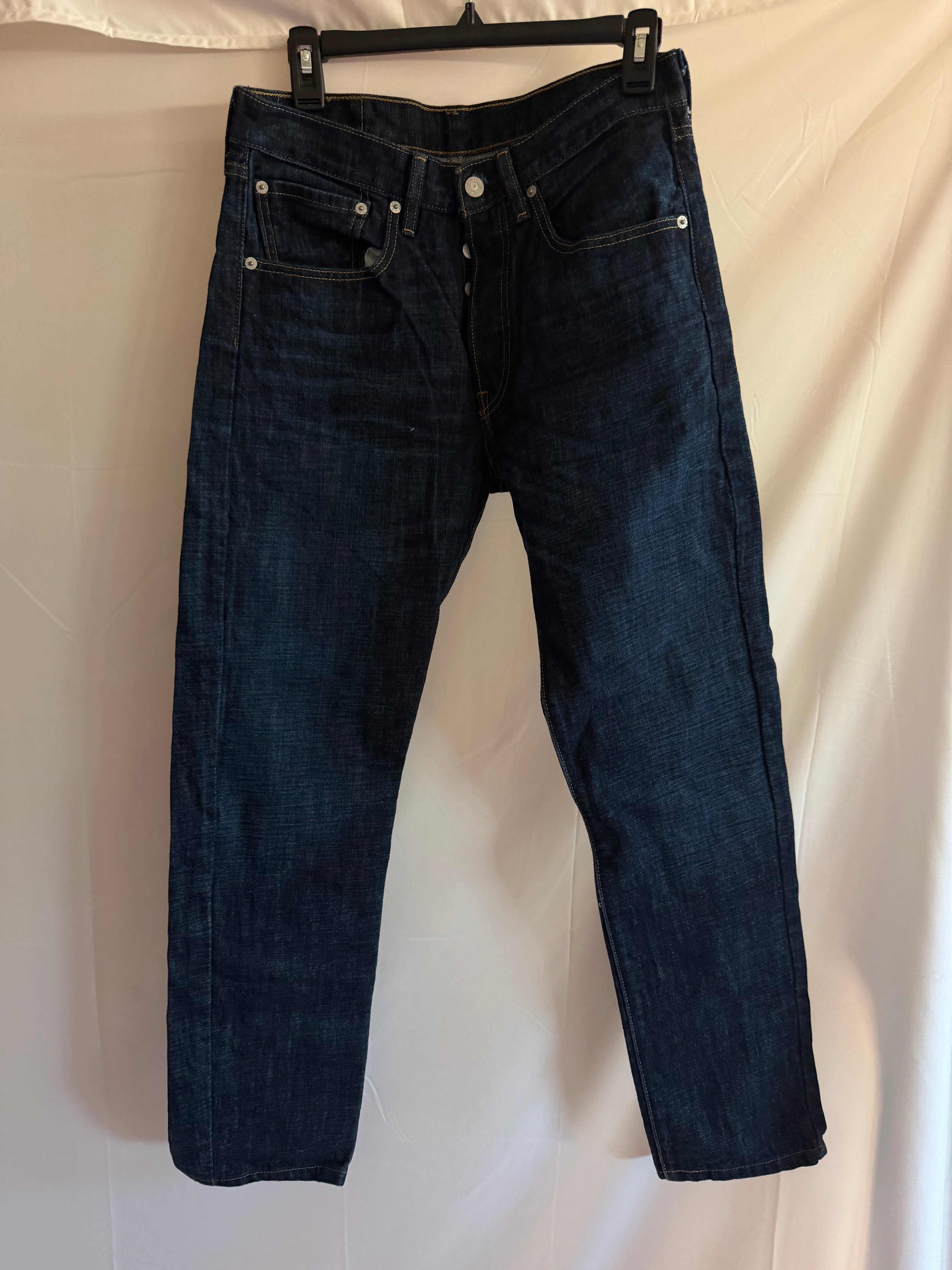 Levis