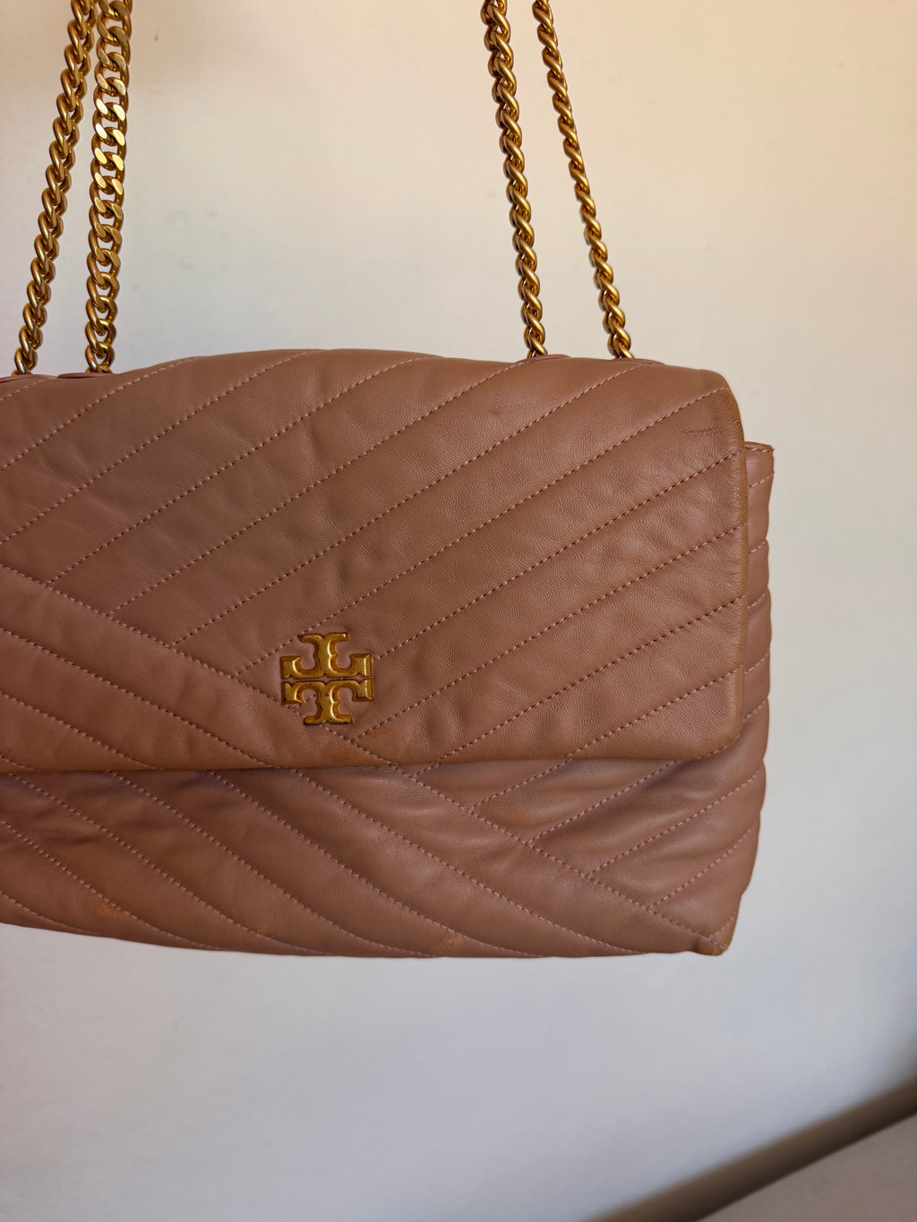 Cartera Tory Burch