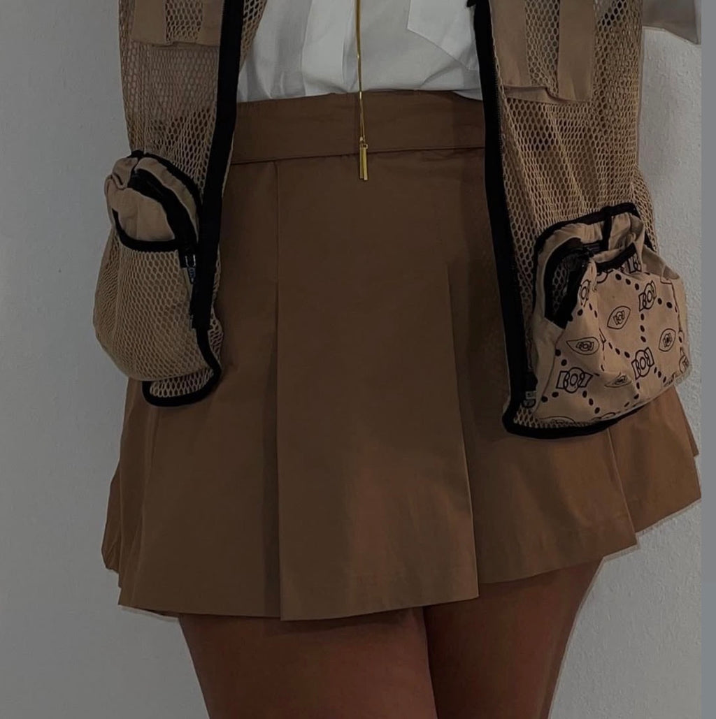 cream skirt